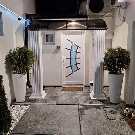 Jovanovic ベオグラード